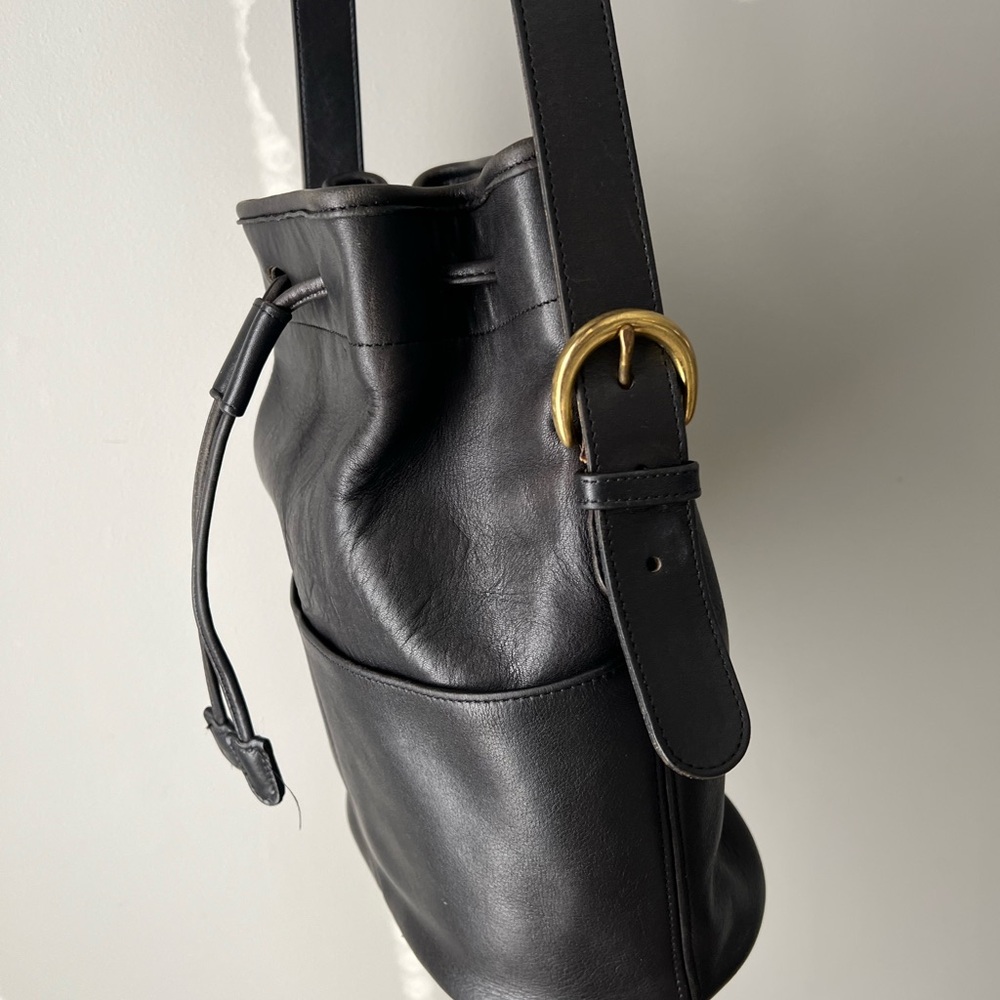 Coach Vintage Thompson Bucket Bag - Picture 4 of 8